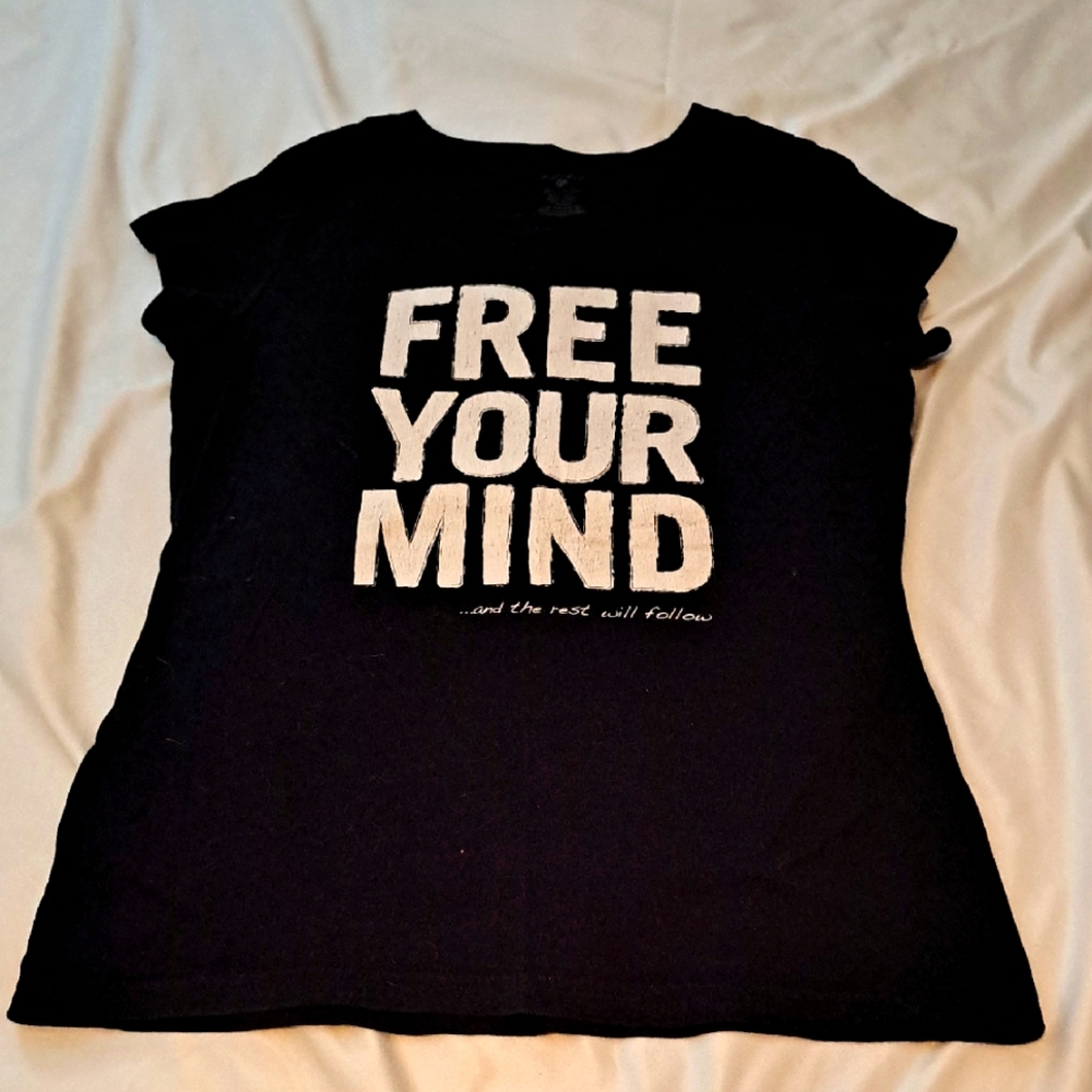 FREE YOUR MIND tee